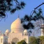 Luxury Taj Mahal Tour by Toyota Hycross with Guide & Tickets - Detailed Breakdown of the Itinerary