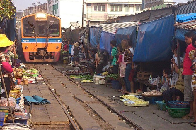 Maeklong & Damnoen Saduak Markets: Railway & Floating Market Tour - Practical Tips & Considerations