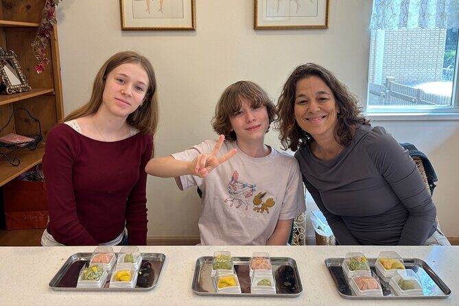 Making Japanese desserts Nerikiri & drinking matcha in Tokyo - What makes this tour stand out