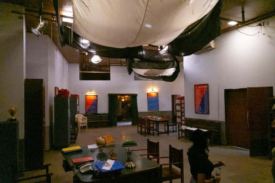 Mumbai: Behind the Scenes Bollywood Tour - A Deep Dive into the Mumbai: Behind the Scenes Bollywood Tour