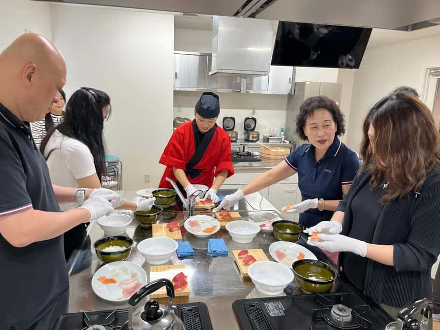 Naha: Guided E-Bike Tour with Sushi Making Experience - Key Points