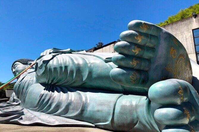 Nanzoin Temple and Itoshima Fukuoka Private Tour - Exploring Toto Ichiba Fish Market