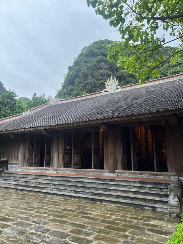 Ninh Binh Trang An Boat Ride, Halong Bay Cruise 2 Day Tour - A Detailed Look at the 2-Day Tour Experience