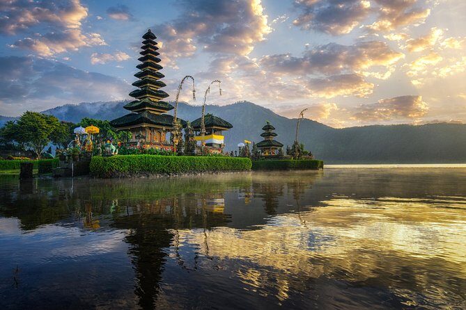 North Bali: Sekumpul Waterfalls and Ulun Danu Temple Tour - A Deep Dive into the Tour: What to Expect and Why It Matters