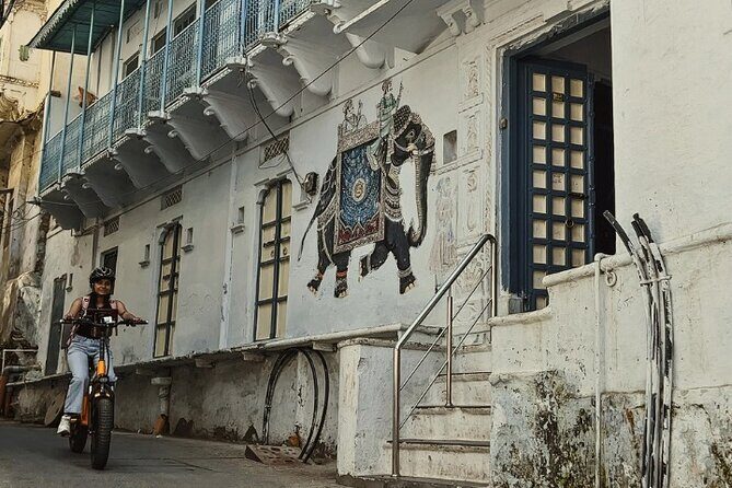 Old City Street Photography E-bike Tour - An In-Depth Look at the Udaipur Street Photography E-bike Tour