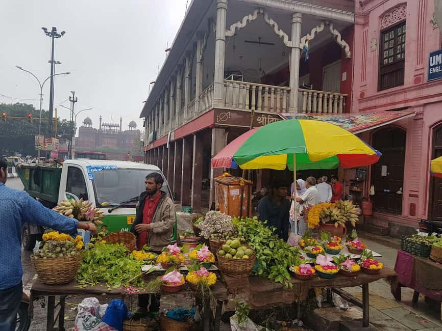 Old Delhi Tour on Luxurious Rickshaw with Wireless Headset - FAQ