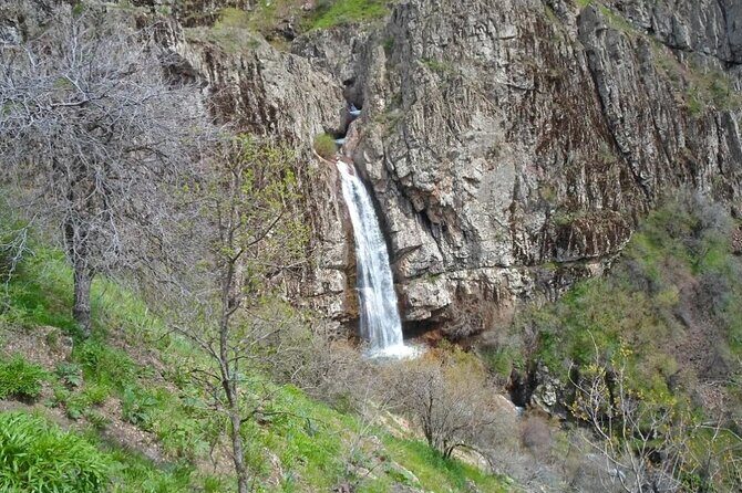 One-Day Trekking to Gusgarf Waterfall - A Closer Look at the Journey