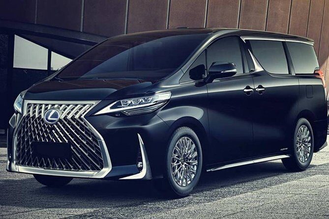 Osaka Airport Transfers : Osaka City to Kansai Airport KIX in Business Van - In-Depth Review: An Inside Look at the Osaka to Kansai Airport Business Van Service