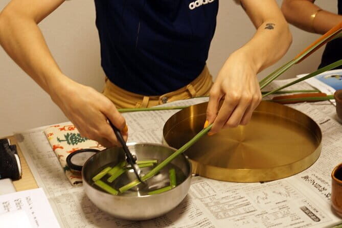 Osaka Learning Ikebana with a Sogetsu School Master - Who Will Enjoy This?