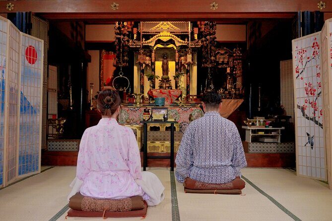 Osaka Temple: Evening Zen ChillExclusive fall plans60min - What Makes This Tour Special?