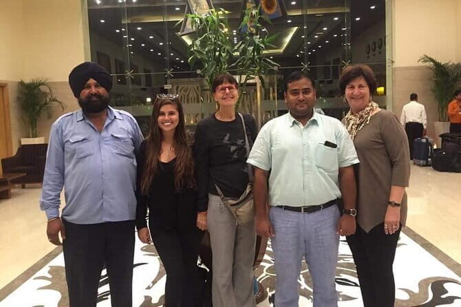 Overnight Taj Mahal & Agra tour from Delhi - By Car - What the Reviews Say