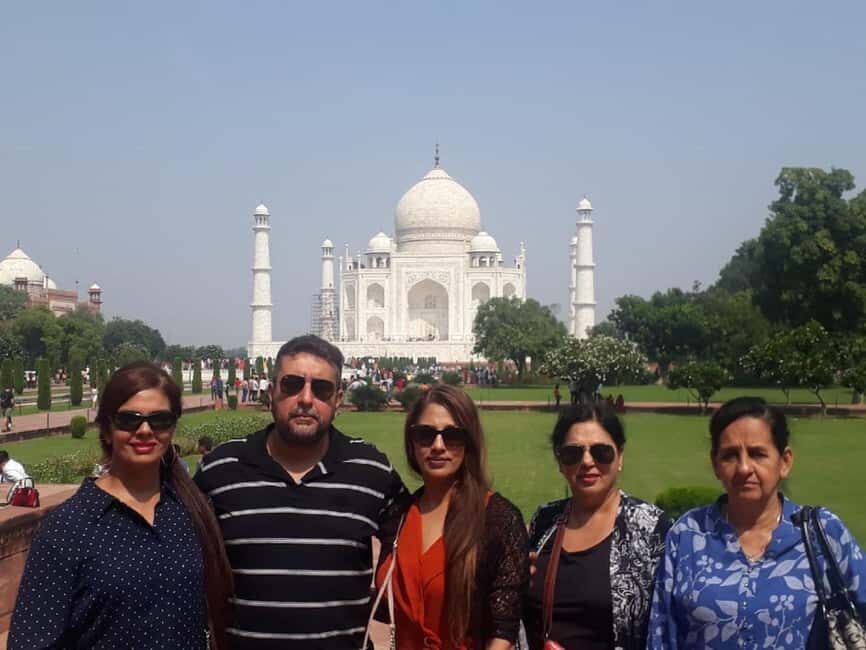 Overnight Taj Mahal and Agra fort tour from Hyderabad - Day Two: Sunrise, More Sights, and Return