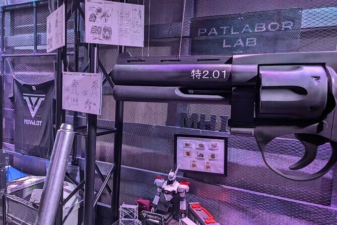 Patlabor Lab Viewing the 5 Meter Robot - Why This Tour is Worth Your Time