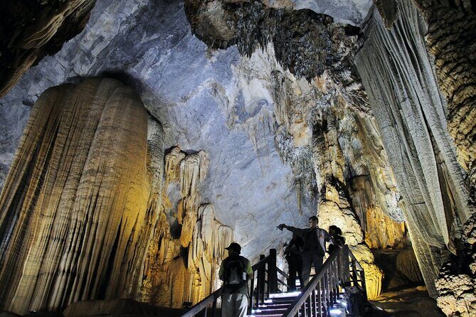 PHONG NHA CAVE- PARADISE CAVE FULL DAY FROM DONG HOI or PHONG NHA - Who Would Love This Tour?