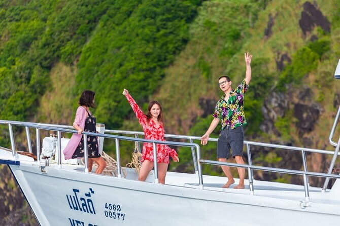 Phuket Melody Sunset Dinner Cruises - An In-Depth Look at the Experience