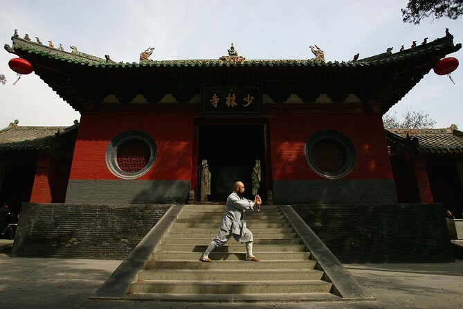 Private Day Tour of Luoyang Shaolin Temple and Longmen Grottoes Including Lunch - Key Points