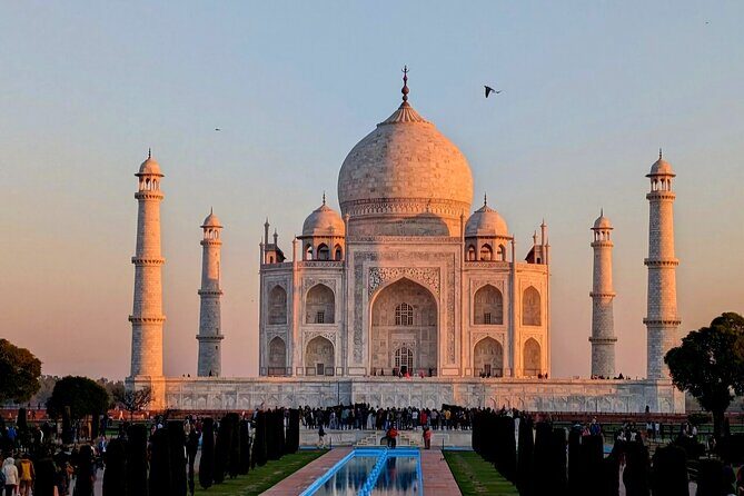 Private day tour of Taj Mahal and Agra fort by super-fast train - ALL INCLUSIVE - What Makes This Tour Stand Out?