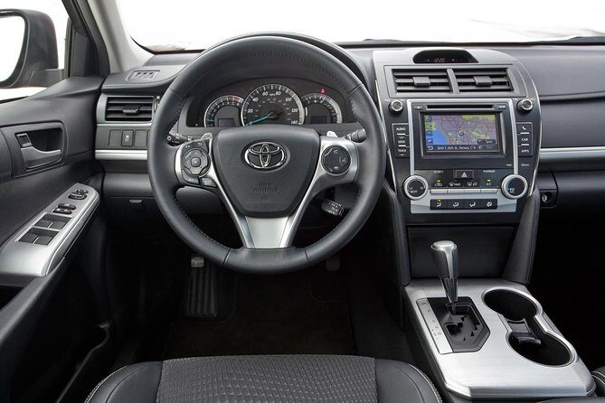 Private Departure Transfer: From Hotel to Phuket Airport by Minivan - Authentic Traveler Insights