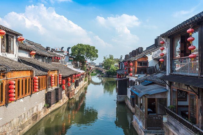 Private Fengjing and Xitang Water Town Sunset Boating Tour with Dinner from Shanghai - What Makes This Tour Stand Out?