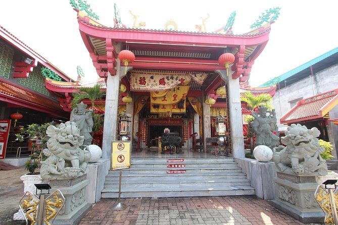 Private food Tour + Sightseeing +Thai Cooking class - Authenticity and Value