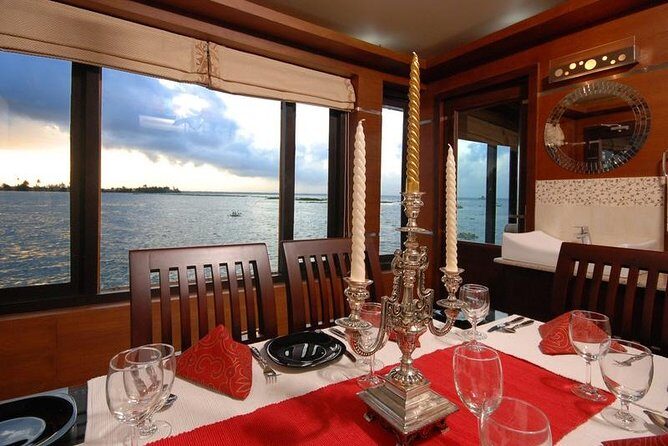 Private Full-Day Kerala Backwaters Houseboat Tour With Lunch & Pickup From Kochi - Who Will Love This Tour?