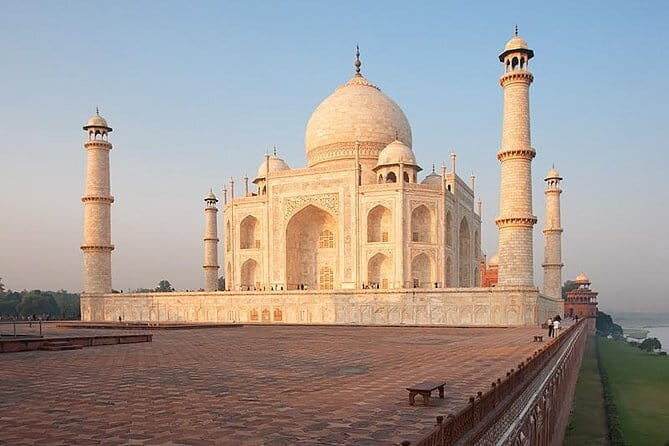 Private Full-Day Taj Mahal Tour from Delhi with Entrance & Lunch - Authentic Experiences and Practical Details