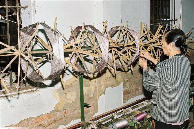 Private full-day tour: Hanoi-Thay pagoda-Tay Phuong pagoda-Van Phuc silk village - Final Thoughts: Is This Tour Right for You?