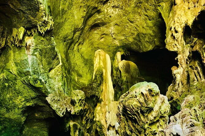 Private Guided Rainbow Cave Unseen Canyon and Lanna temple - FAQ
