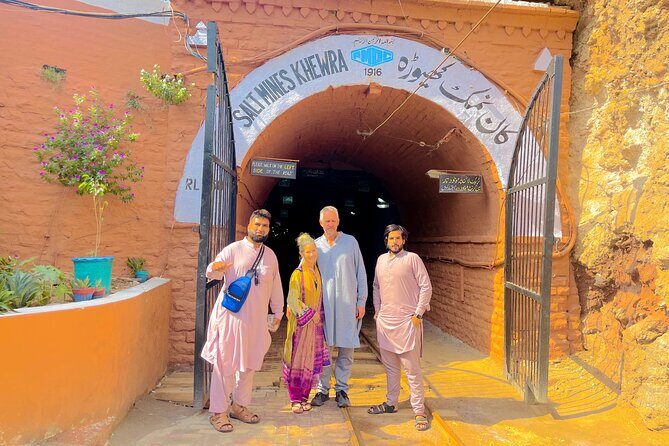 Private Lahore Full Day Sightseeing Tour - Deep Dive: The Itinerary in Detail