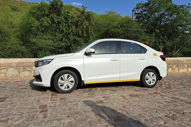 Private Lucknow Arrival Transfer - Airport to Lucknow Hotels drop - Why It Might Not Be for Everyone