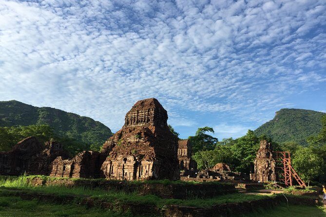 Private My Son Tour w. included admission & lunch, knowledgeable guide - What Sets This Tour Apart