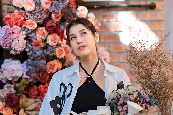 Private Photoshoot & Bangkok Cafe Hopping with Local Buddy - Who Should Book This Experience?