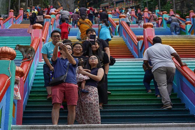 Private Tour Kuala Lumpur with Petronas Twin Towers Observation Deck & Batu Cave - FAQs