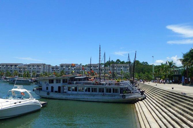 Private transfer between Hanoi and Halong - The Sum Up