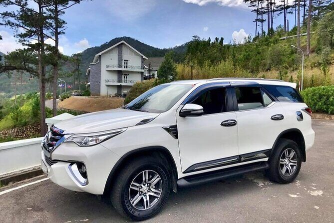 Private Transfer Between Hanoi City and Noi Bai Airport (HAN) - The Vehicle & Driving Experience: Comfort on the Road