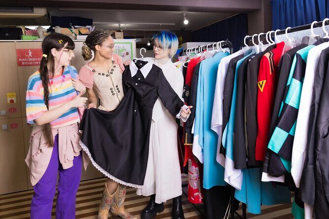 Professional Cosplay Photography Experience with English Guide - A Deep Dive into the Cosplay Photoshoot in Tokyo