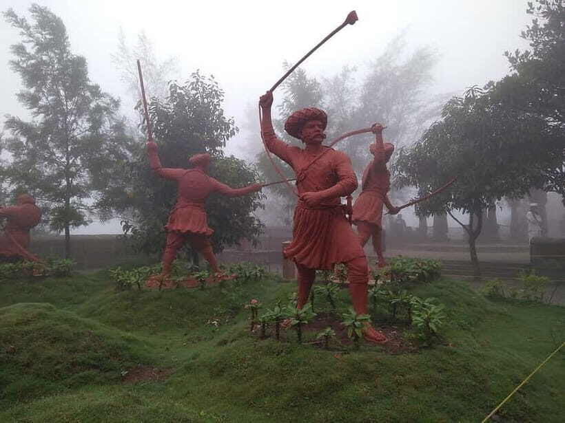 Pune: Sinhagad Fort Hike & Zapurza Museum Full Day Car Tour - FAQ