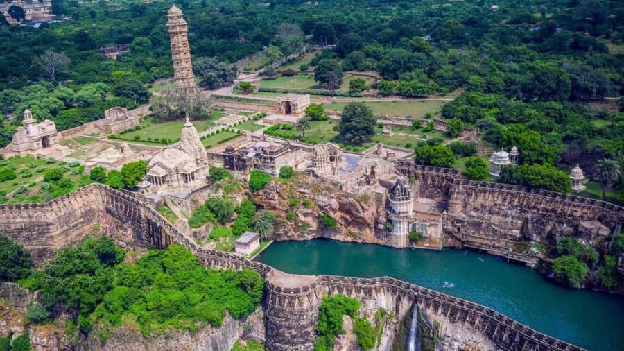 Rajasthan:- 03 Days Historical, Udaipur and Chittorgarh Tour - A Closer Look at the 3-Day Rajasthan Tour