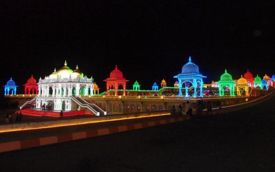 Ramoji Film City: Full Day Tour with Lunch - A Deep Dive into Ramoji Film City: What Makes This Tour Special