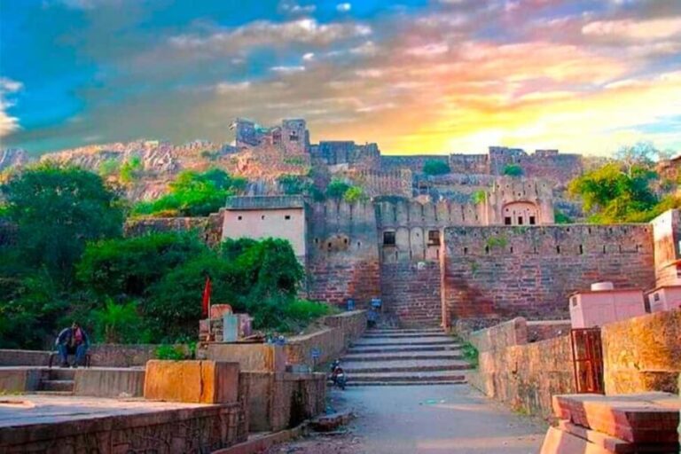 Ranthambore Fort and Ganesh Temple tour in a Jeep - Combining History, Nature, and Culture