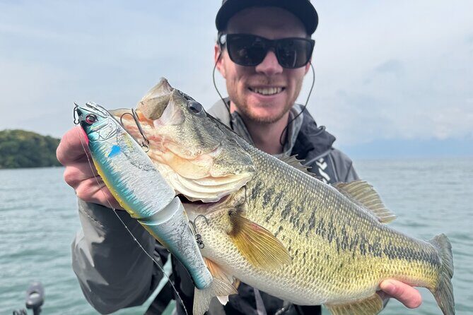 Relaxed 4-hour bass fishing experience at Lake Biwa for 1 person - An In-Depth Look at the Lake Biwa Bass Fishing Tour