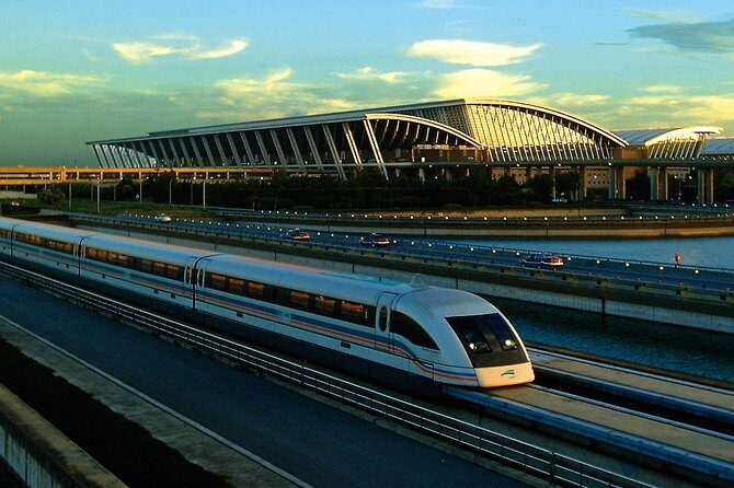 Round-trip Transfer by High-Speed Maglev Train: Shanghai Pudong International Airport - What Makes This Tour Stand Out