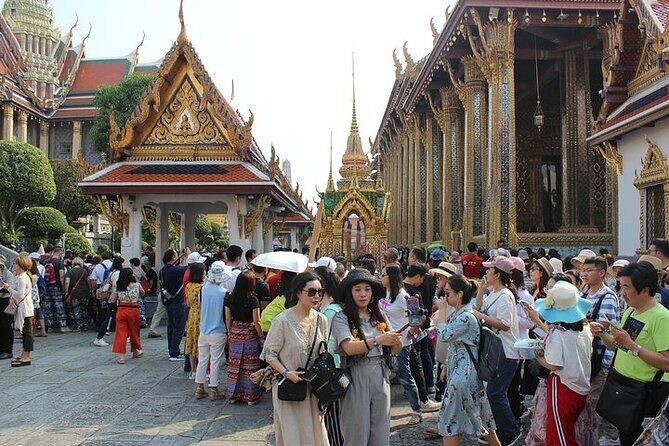 Royal Palace Bangkok Entrance Ticket with Hotel Pick Up - Who Should Book This Tour?