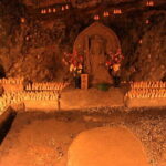 Sacred Giants and Hidden Caves: A Kamakura Journey Through Time - In-Depth Look at the Itinerary