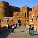 Same Day Agra Tour From Ahmedabad with Return Flight - The Itinerary in Detail: What to Expect