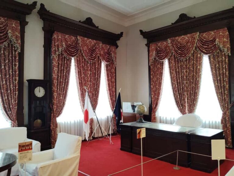 Sapporo: Tour of the Historic Red Brick Government Office - Practical Tips and Considerations