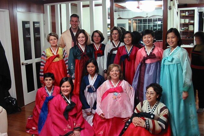Seoul Cultural Tour - Kimchi Making, Gyeongbok palace with Hanbok - Transportation and Group Size: Why They Matter