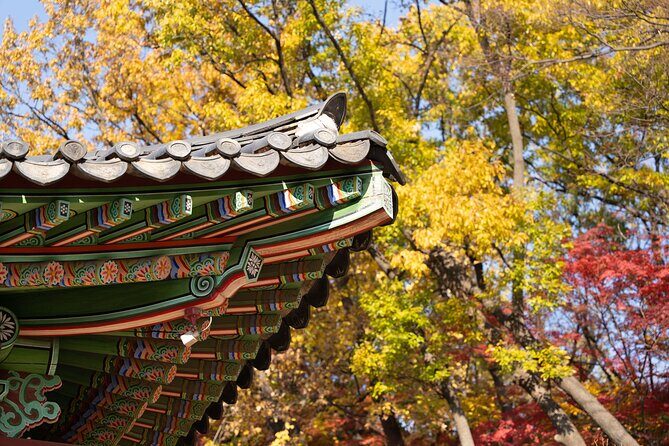 Seoul Private Layover Tour from the Airport with a Local - Tranquility at Jogyesa Temple: A Breath of Fresh Air
