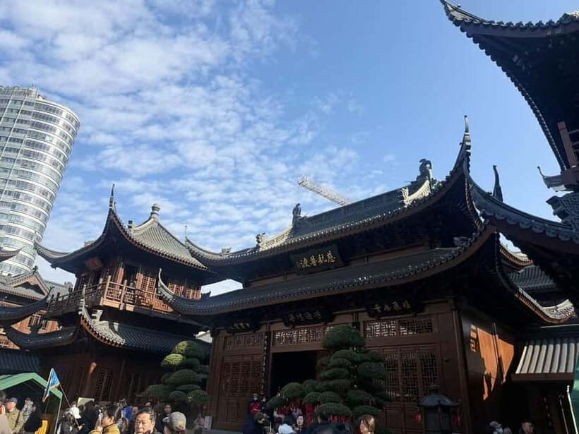 Shanghai: 3-hour Street Food and Temple Tour - Who Should Consider This Tour?