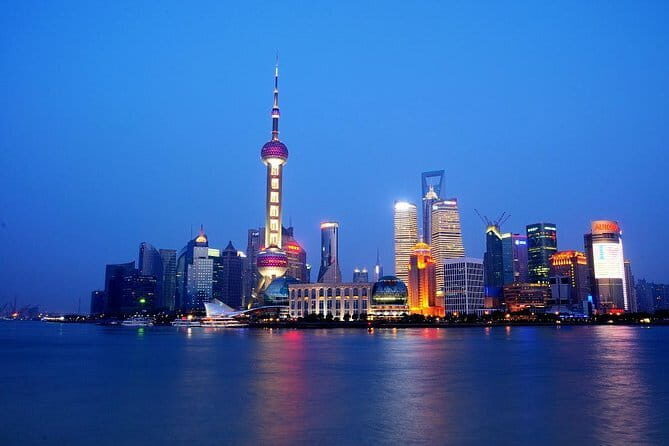 Shanghai by Night with Fine Local Dinner and VIP River Cruise Experiences - Summary: Who Should Consider This Tour?